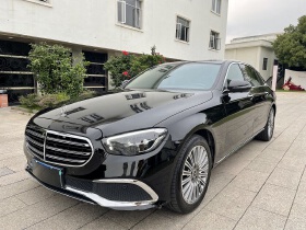  奔驰E级 2021款 E 300 L 豪华型 2020年12月3.70万公里 40.98 万 指导价54.19万