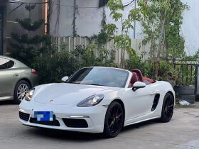 新到20年保时捷718Boxster，原版原漆，首付10w起！