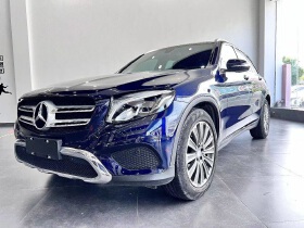 奔驰 2016款 GLC 200 4MATIC 2.0T  19.3万元 指导价39.6万元