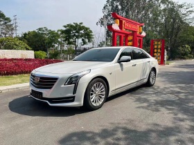 18年凯迪拉克CT6， 2.0T  *品车况，5万公里个人一手车，  【指  导  价】43.99万  报价：18万